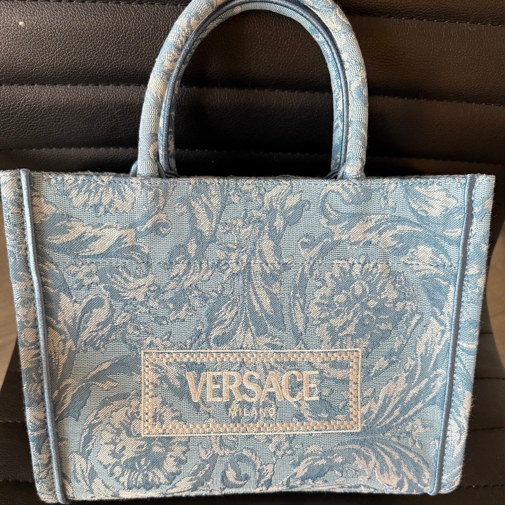 Like New Verace Small Tote Bag (Blue)